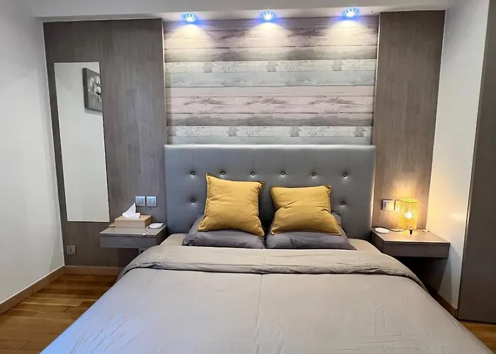 Spacious 2br Balcony&ac Apartamento Charenton-le-Pont