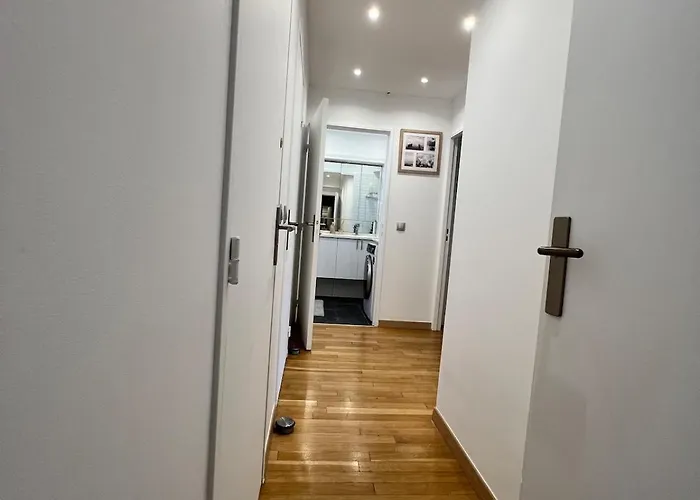 Spacious 2br Balcony&ac Charenton-le-Pont