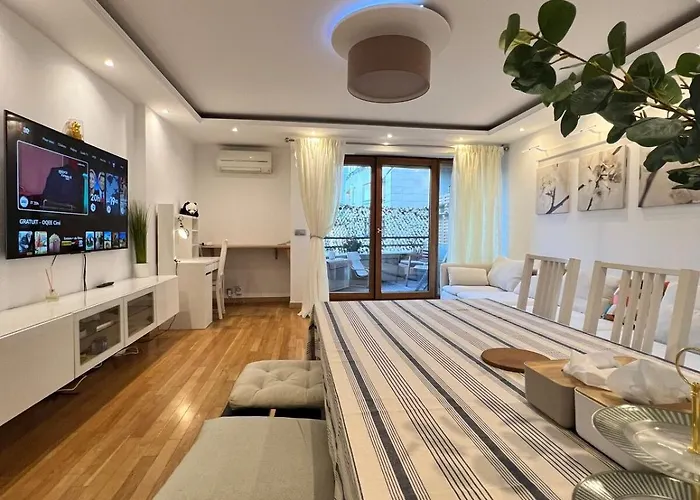 Spacious 2br Balcony&ac Apartamento